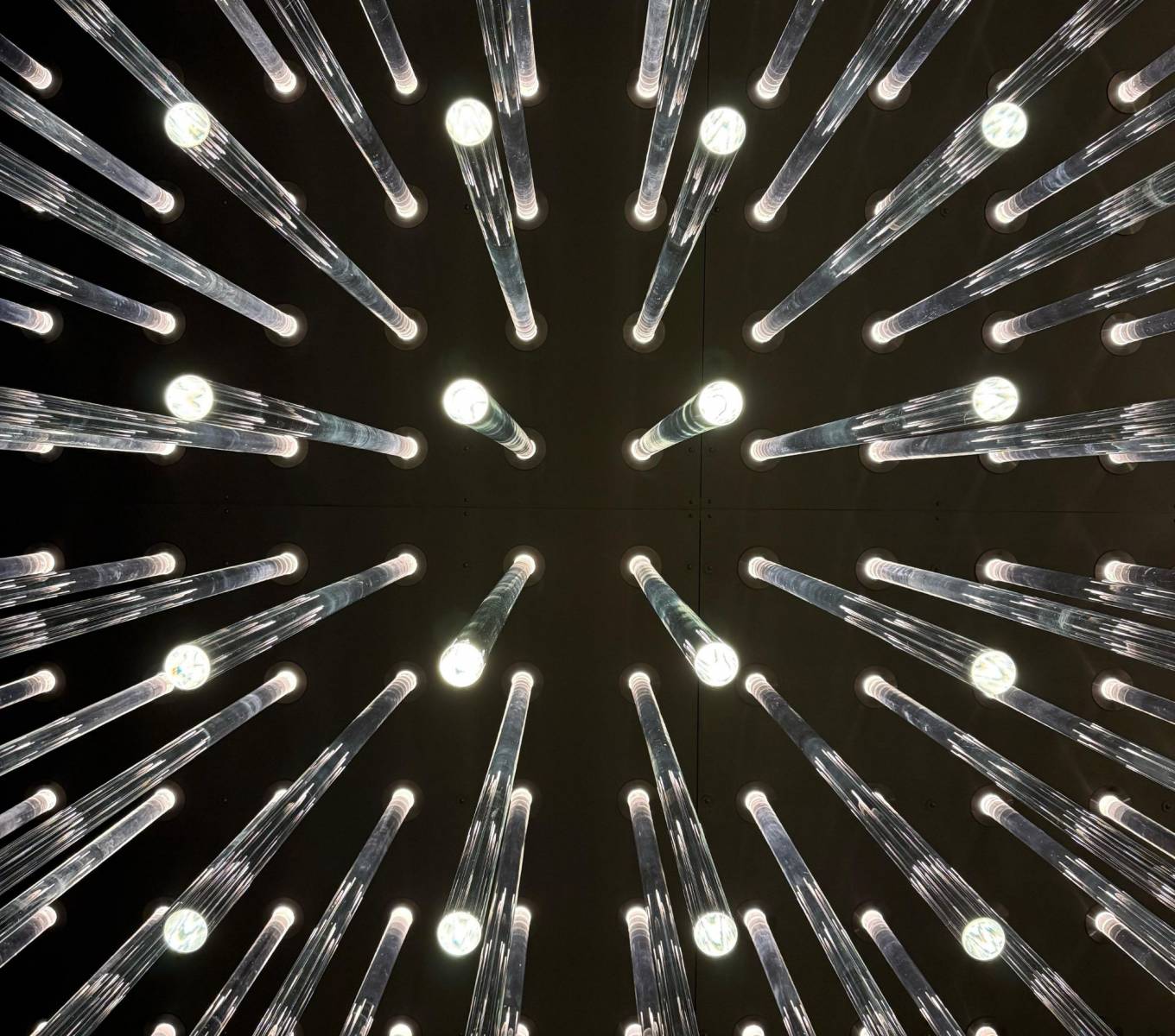 Kukla-Nebesa-nad-Fairmontem