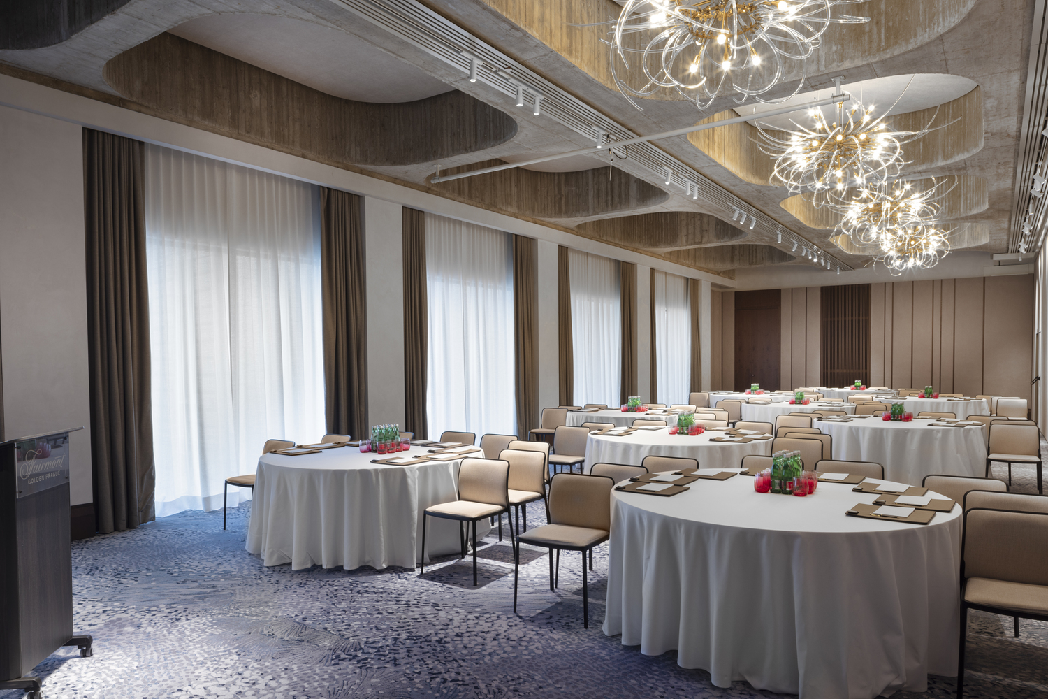 Ballroom-II-Cabaret-8