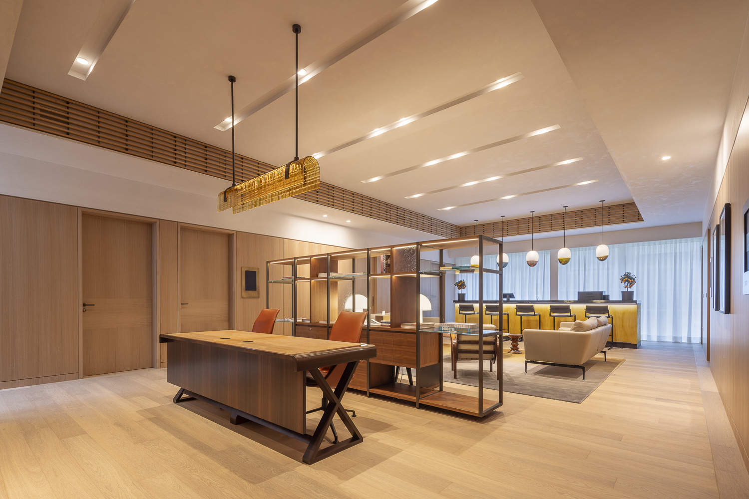 C-Suite-Lounge1